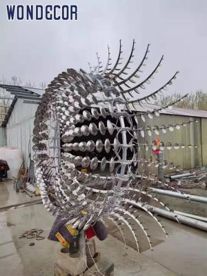 China Large Forged Metal Sculpture 300cm Metal Kinetic Wind Sculpture for sale