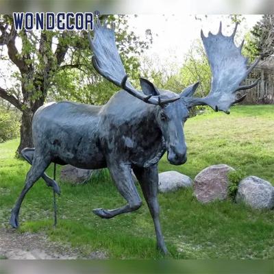 China Brass Artwork Custom Bronze Sculpture Bronze Moose Statue Wildlife Decoration for sale