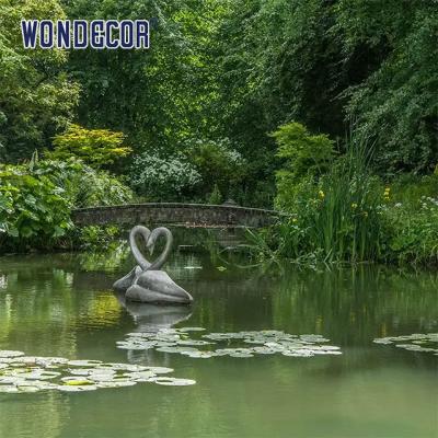 China Forest Decoration Metal Water Fountain Sculpture Life Size Swan for sale