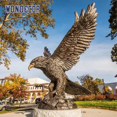 China Winged Eagle Carving Bronze Statues Sculpture Artistic for sale