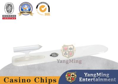 China Caja de regalo de acrílico blanco leche Casino Juego de mesa de póquer Solitaire Tablero de regalos Logotipo personalizado en venta