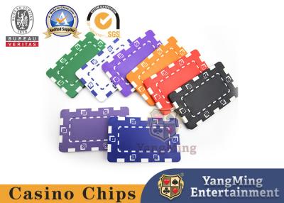 China 11.5g - 32g Clay Poker Chips With Sticker com projeto de molde extravagante dos dados originais à venda