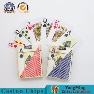 China 3,3 tarjetas de Texas Holdem Club Casino Playing del grueso/naipes bicolores del Pvc en venta
