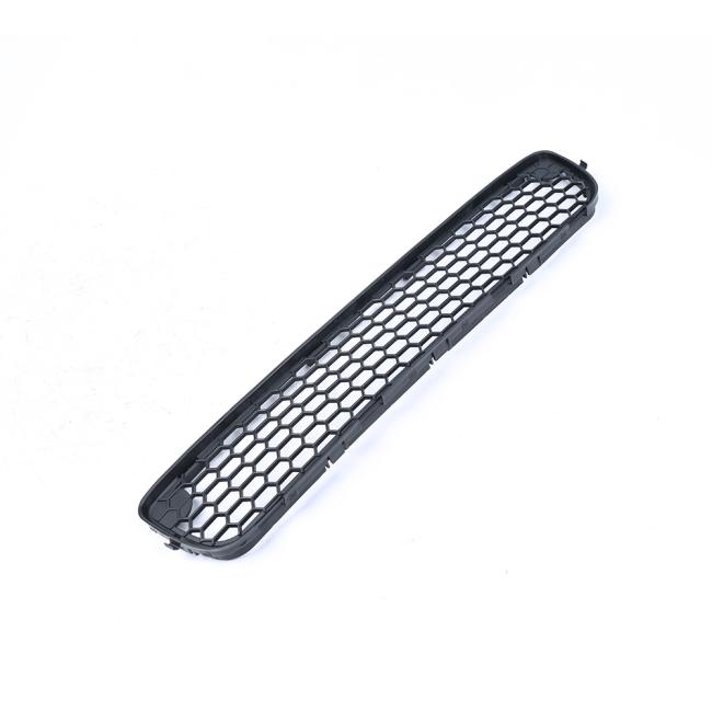 WOMALA Lower Bumper Grille for Volvo S80 close-up detail