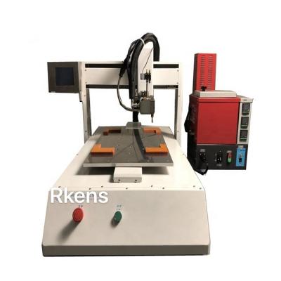 China Hot Melt Glue Adhesive Dispensing Machine With Heating Device for sale