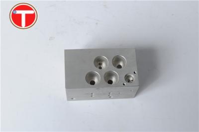 Cina resistenza della corrosione del pezzo di ricambio di CNC di precisione 45*45*90 di CNC 6061-T6 per la valvola d'arresto in vendita