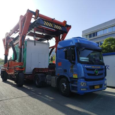 Chine Le conteneur bleu écartent les jambes le chargement de camion de transporteur la cour d'usine à vendre