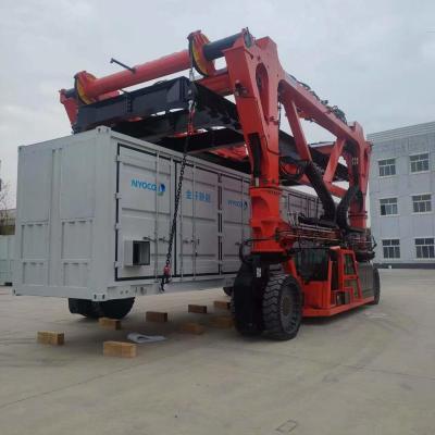China 35T Port Straddle Carrier Price Automatic Spreader For Stacking Containers for sale