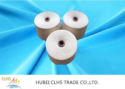 Chine Les fils de polyesters tournés 30s/2 30s/3 comptent, creusent le fil de couture tourné de polyester à vendre