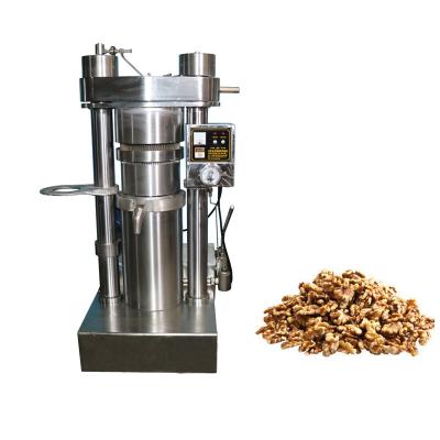 China Walnut Oil Cold Pressed Extraction Machine 60 Mpa Hydraulic Press High Oil Yield for sale