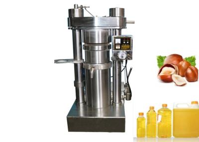 China Máquina de la extracción de aceite del diámetro de la torta de aceite de 355 milímetros pequeña/máquina automática de la prensa de aceite en venta
