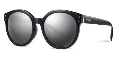 Chine Plastique noir unisexe polarisé de blanc de Brown bleu des lunettes de soleil des femmes visuelles de HD à vendre