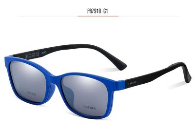 China Blue Brown Clip On Eyeglasses Optical Frames Women Men Ultra Lightweight for sale
