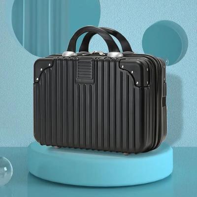 China Multilayer Cosmetic Luggage Case 20L With Retractable Handle for sale