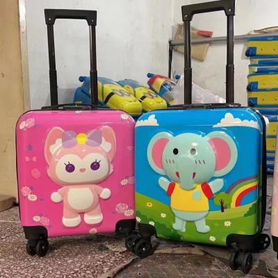China Discovering Wonderland Innovative Kids' Rolling Luggage 18 Inches For Young Explorers for sale