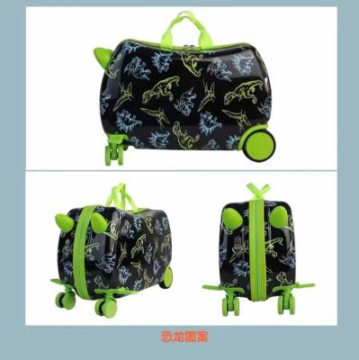 China Adventure Begins Unconventional Kids Cartoon Luggage For Young Explorers en venta