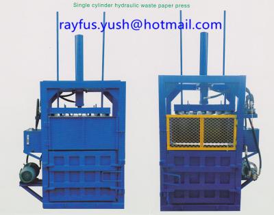 Chine Presse portative de carton de Mini Cardboard Baler Machine mobile/cylindre simple à vendre