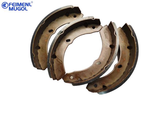 Quality 5-47110059 5471100590 Auto Parts Brake Shoes For ISUZU NKR 100P truck for sale