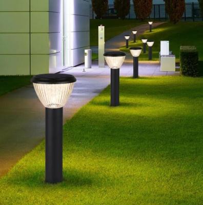 China Iluminación solar del paisaje con la batería dentro para la yarda y jardín y parque en venta