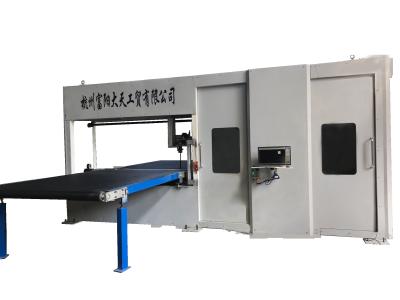 China Verticale Automatische Draaiende Pu-de Sponssnijmachine van de Schuimsnijmachine met Ce Te koop