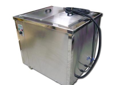 中国 多機能産業超音波洗剤の自動維持の自動車超音波洗剤 販売のため