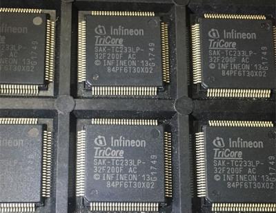 China 32 Bit MCU Microcontroller Unit SAK TC233L 32F200F AC Reel Packaging for sale
