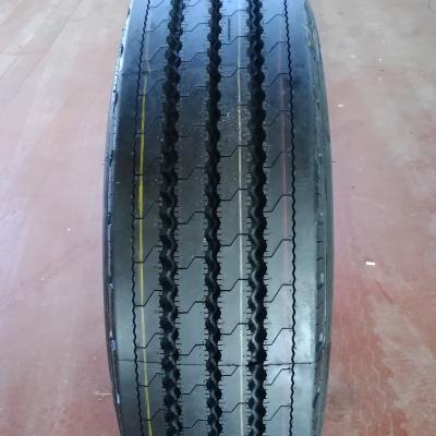 China Radial Ply Tyre 295/80R22.5 TBR Tubeless Commercial Vehicle Tyres for sale