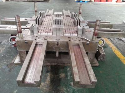 China Electric ABS Injection Mold 500000 Shots No Heating Hot Runner for sale