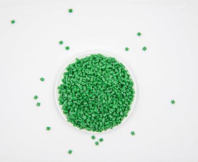 China Marine Recycled Pet Granules Green Plastic Resin Pellet For Artificial Grass for sale