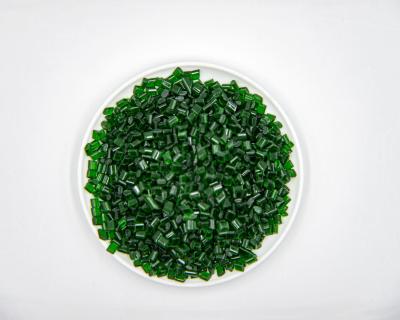 China Materiais primários de plástico de polietileno tereftalato para garrafas Resina PET para fabricação de garrafas à venda
