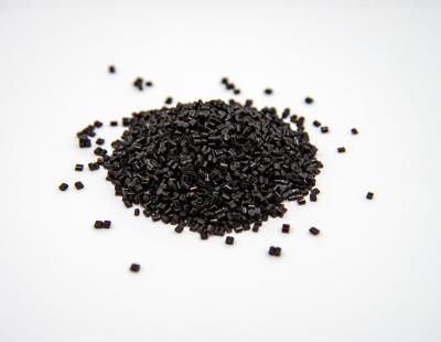 China GRS Certified RPET Plastic Pellets IV0.6-0.8 With Iron for sale