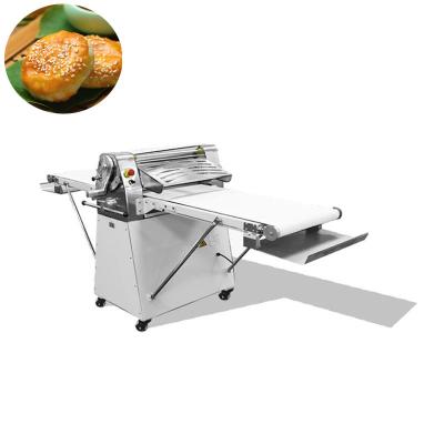 China Small 1800pcs/H Pastry Production Line Flaky Bread Roll Maker Machine for sale