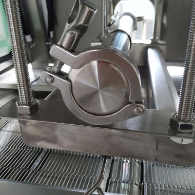 Chine chocolat de largeur de ceinture de 600mm enrobant la chaîne de production à vendre