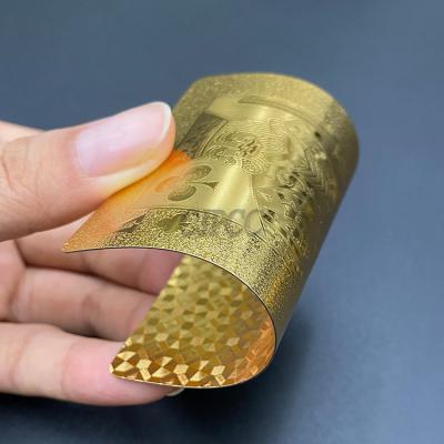 China Tarjetas impresas de encargo plásticas del póker de los naipes CMYK del oro impermeable 57x87m m en venta