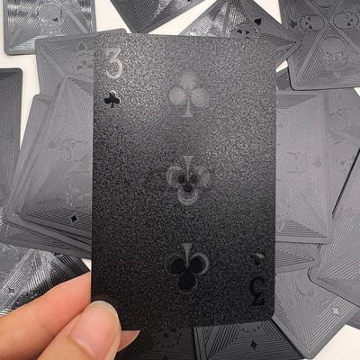 China Naipes plásticos de impresión de encargo del póker de CMYK Matte Black Playing Cards 70x120m m en venta