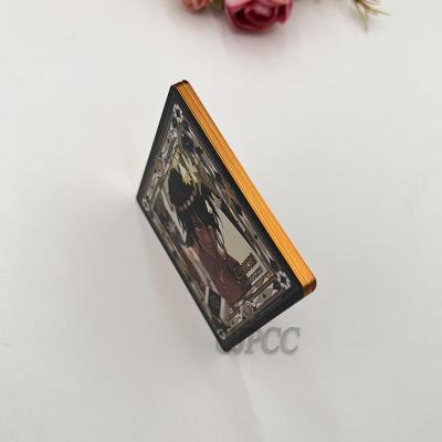 China La historieta ULTRAVIOLETA PMS del juego de tarjeta de encargo del punto brillante coloreó los bordes 350gsm en venta