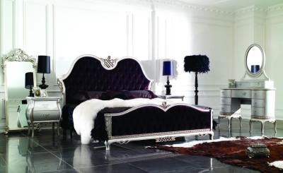 China Grupos feitos a mão luxuosos barrocos da mobília do quarto do rei Size Bed Full Solidwood do sótão alto à venda