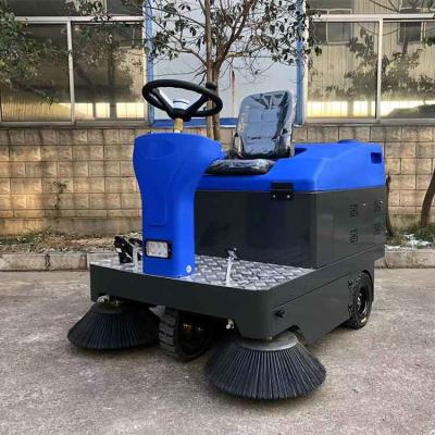 中国 8500m2/H日よけの通りのSweeping機械一緒の二重ブラシの洗浄および牽引 販売のため