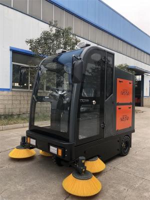 China HT2100 Street Cleaning Machine Agile Operation Small Road Sweeper Machine for sale