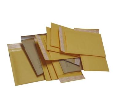 中国 クラフト紙の泡郵送物は30-120ミクロンの厚さを囲む 販売のため