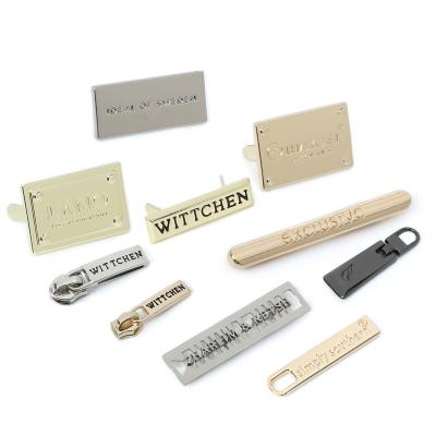 China Antiwear Personalized Engraved Metal Luggage Tags Gunmetal Light Gold for sale