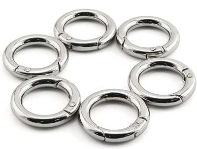 China Handbag O Ring Round Carabiner Snap Clip Hook Trigger Spring Keyring Buckle for sale