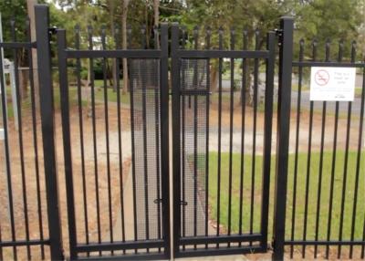 China 2.1mx2.4m Garrison Fencing Panels rail 50mm x 50mm  1.6mm upright 25mm x 25mm wall thick 1.2 with pedestrian gates for sale