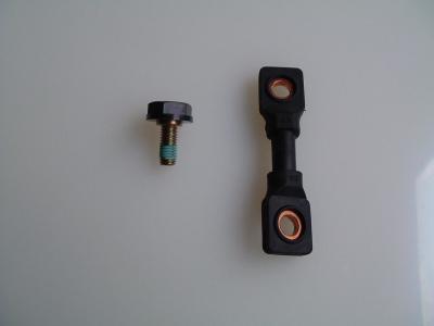 China Color profesional del negro del tornillo del perno de la batería de la tracción M10 con la cabeza plástica en venta