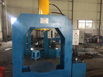 China 160 toneladas de la carretilla elevadora del neumático de máquina TP160 de la prensa para desmontar los neumáticos sólidos en venta