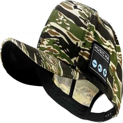 China Bluetooth baseball cap with headphones,built-in microphone and stereo speakers,USB rechargeable music hat for men women for sale