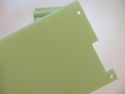 Chine Le blanc collent l'entretoise en plastique de la carte PCB 94V0 de 1.5mm sans la finition extérieure à vendre