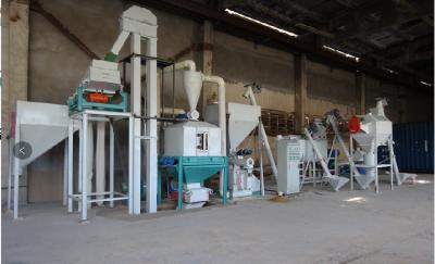 China 3 Ton Per Hr Alfalfa Pellet Production Line 4.5mm To 8mm Small Cattle Feed Plant for sale