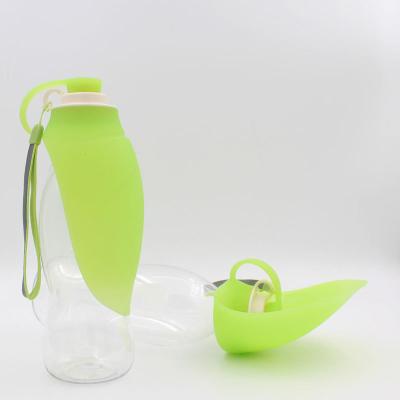 China Hallupets Silicone Dog Water Bottle Leak Proof Portable 2 In 1 Dog Bottle for sale