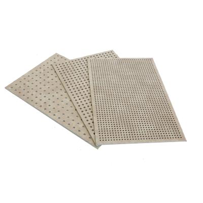 China PVDF Coating 3mm Perforated Aluminum Composite Panel Customized Perforation Pitch Surface Treatment for sale